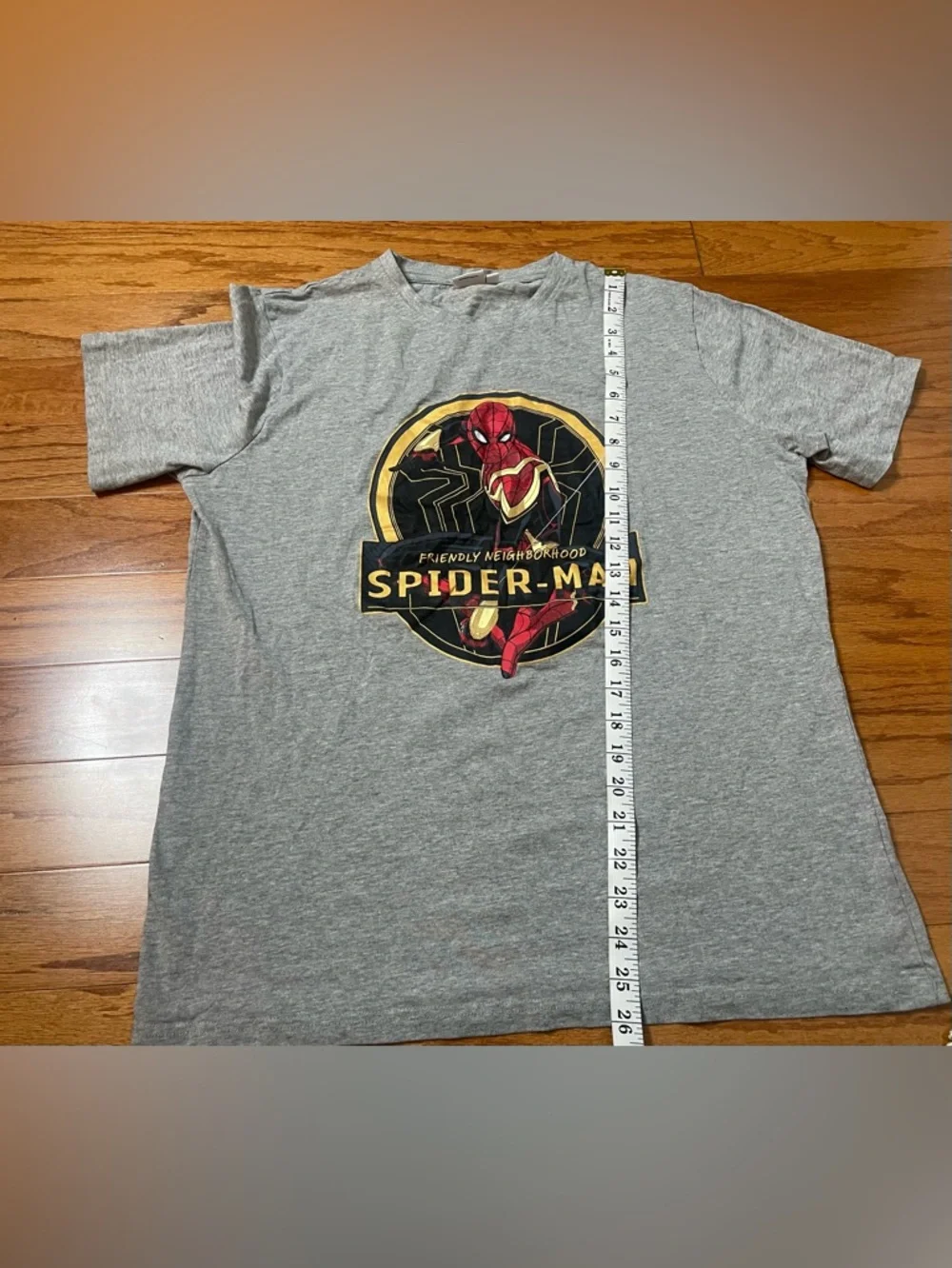 Marvel Studios Spider-Man Gray Graphic T-Shirt Mens Large‎ Splash Crewneck MCU